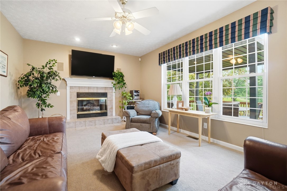 424 Tillotson Place