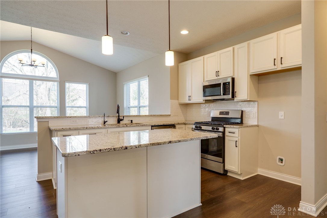 703 Newton Drive, Beavercreek, Ohio image 14