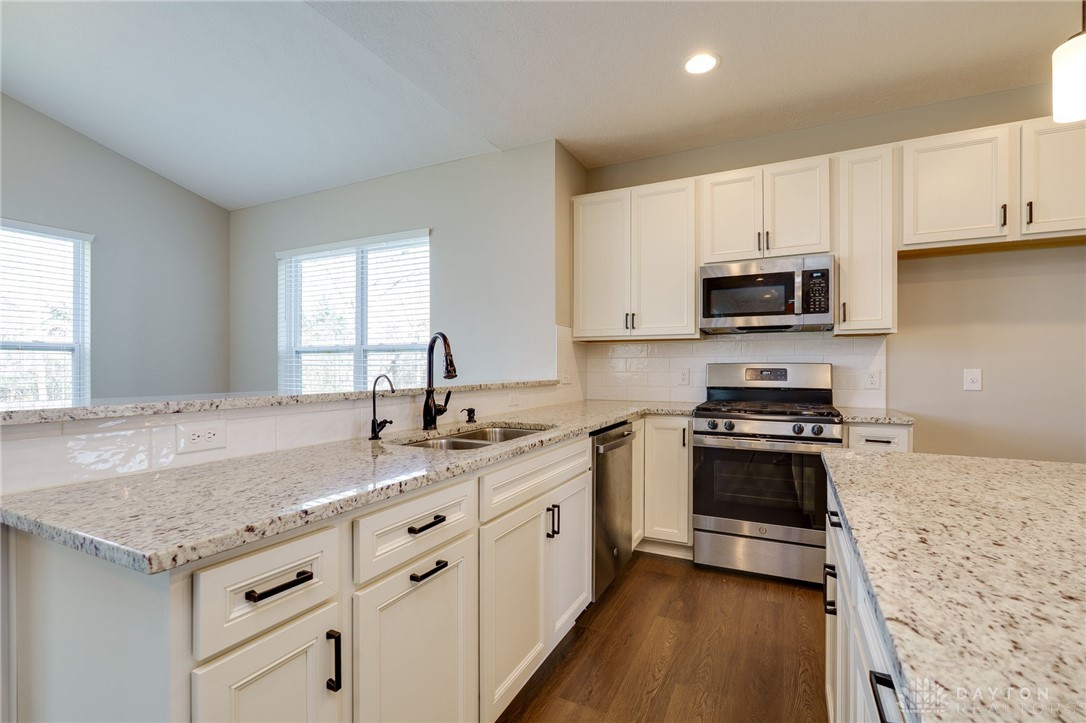 703 Newton Drive, Beavercreek, Ohio image 12