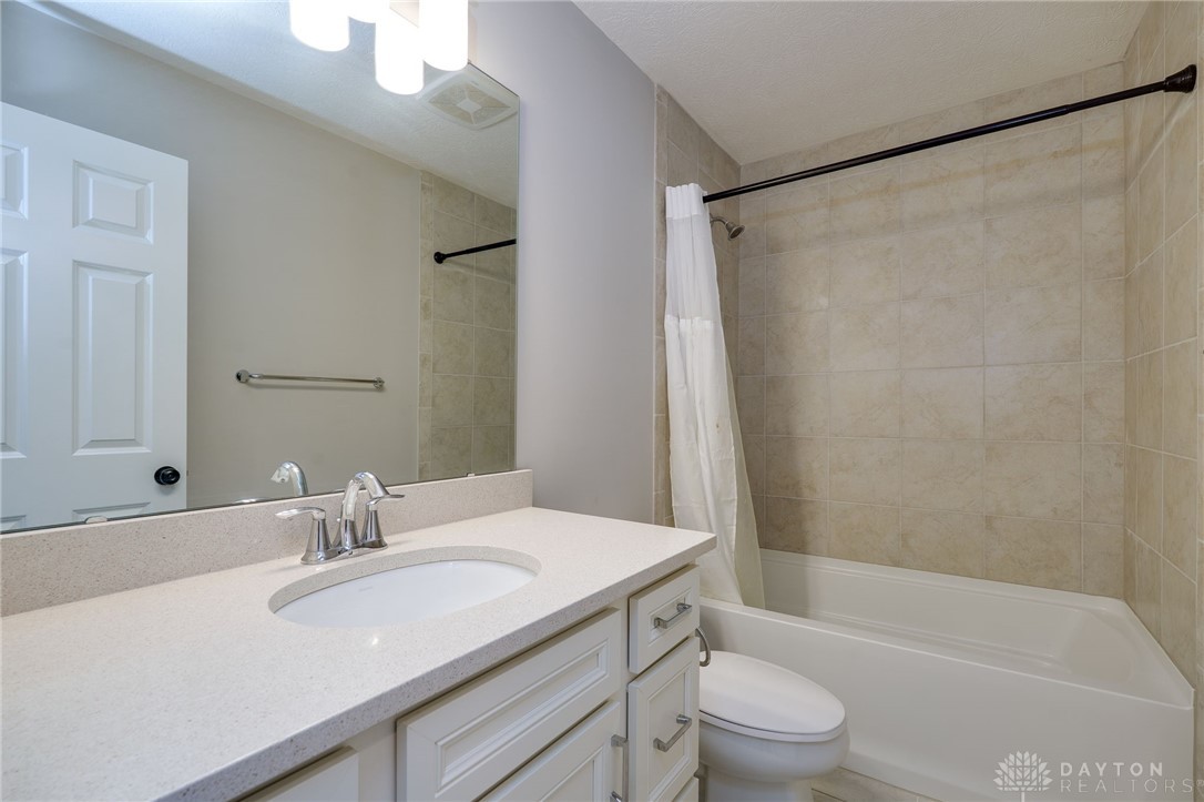 703 Newton Drive, Beavercreek, Ohio image 27
