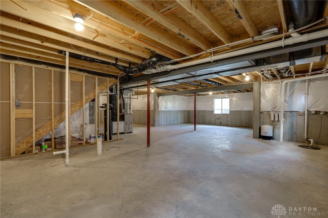 703 Newton Drive, Beavercreek, Ohio image 28