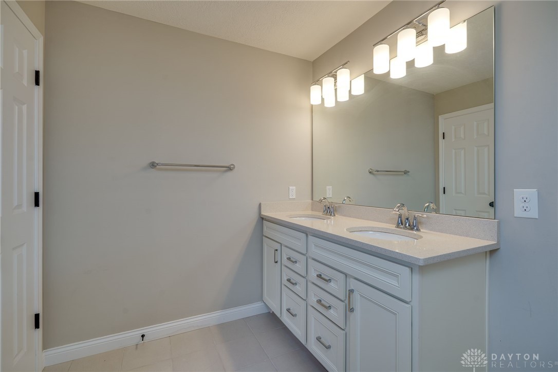 703 Newton Drive, Beavercreek, Ohio image 20