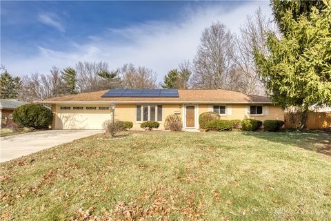 Photo of 2801 Nobleton Cir, Washington Twp, OH 45440 (MLS # 950344)