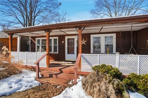 Photo of 7189 Shaker Road, Franklin, OH 45005 (MLS # 952575)