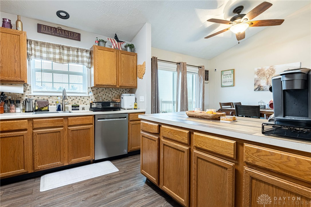 6300 Sterling Woods Drive, Clayton, Ohio image 10
