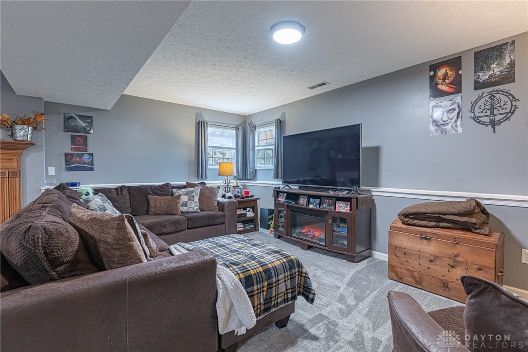 6300 Sterling Woods Drive, Clayton, Ohio image 28