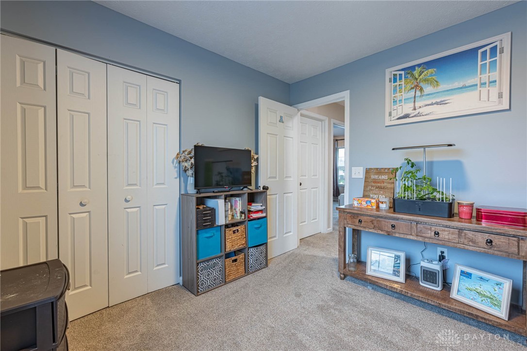 6300 Sterling Woods Drive, Clayton, Ohio image 19