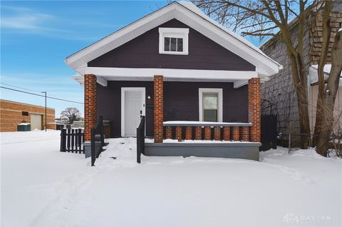 Photo of 952 Milburn Avenue, Dayton, OH 45404 (MLS # 952983)