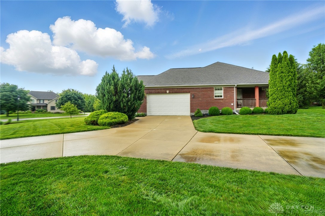 8002 Cahall Drive, Waynesville, Ohio image 40