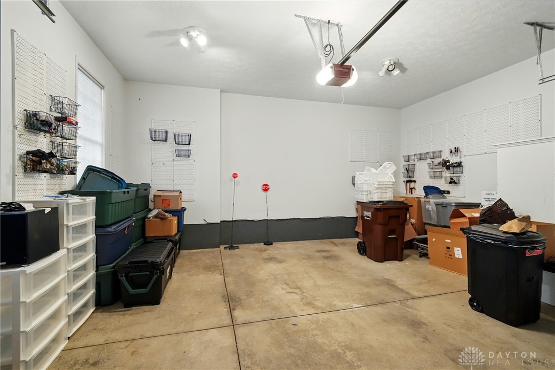 8002 Cahall Drive, Waynesville, Ohio image 34
