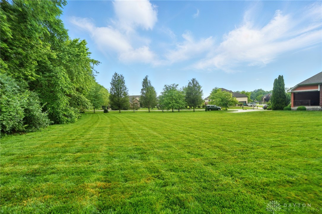 8002 Cahall Drive, Waynesville, Ohio image 37