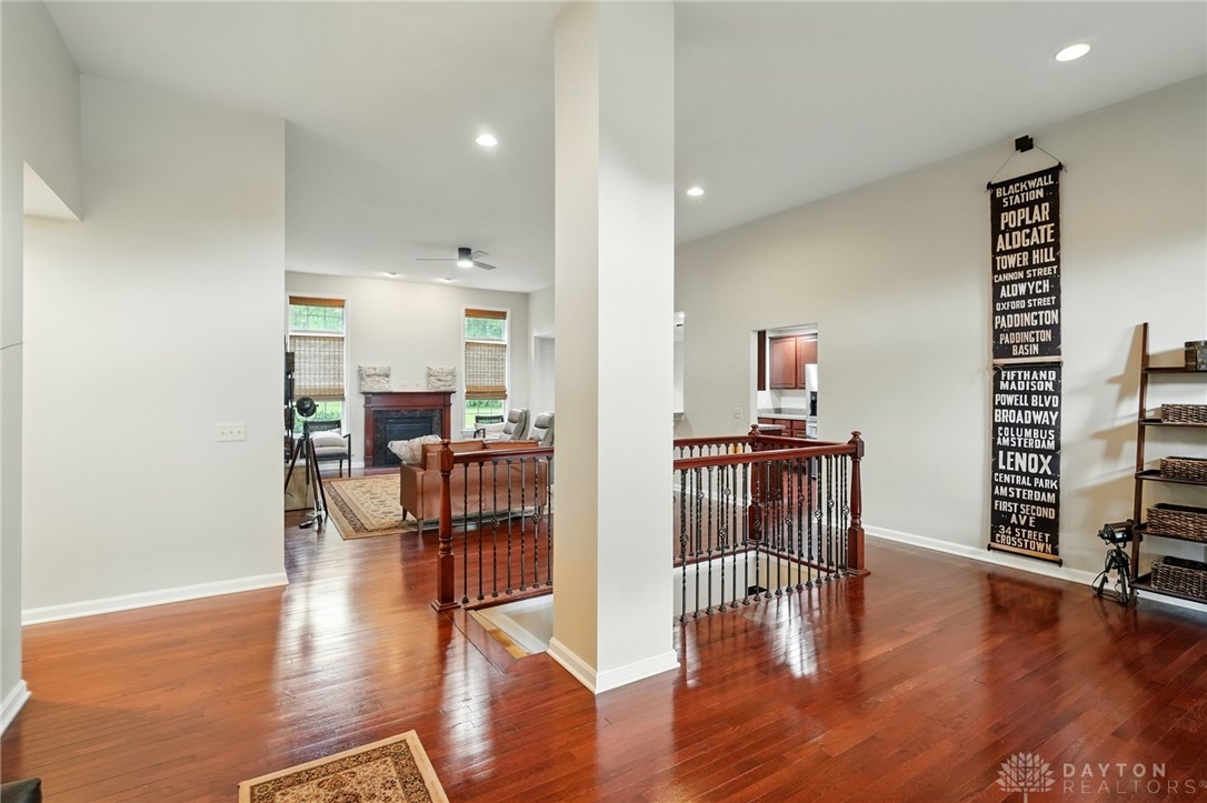 8002 Cahall Drive, Waynesville, Ohio image 9