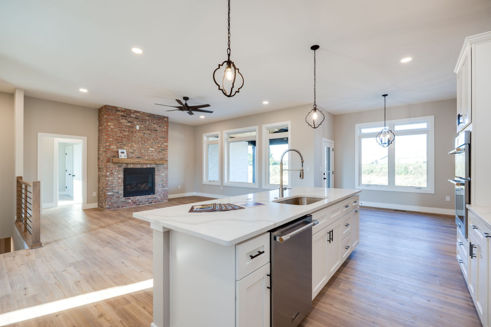755 Lake Bluff Court