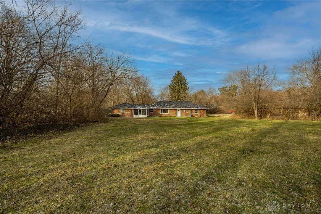 1914 Grange View Drive, Beavercreek, Ohio image 42