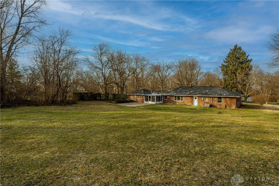 1914 Grange View Drive, Beavercreek, Ohio image 41