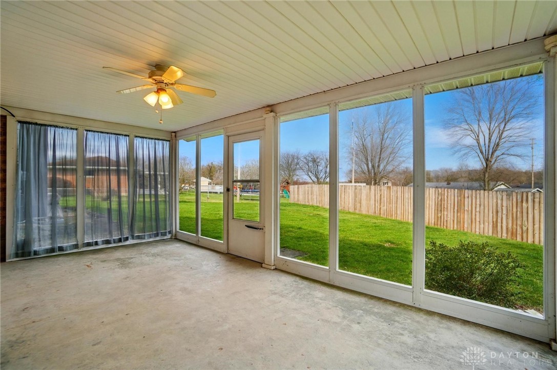 665 Suncrest Drive, Springfield, Ohio image 46