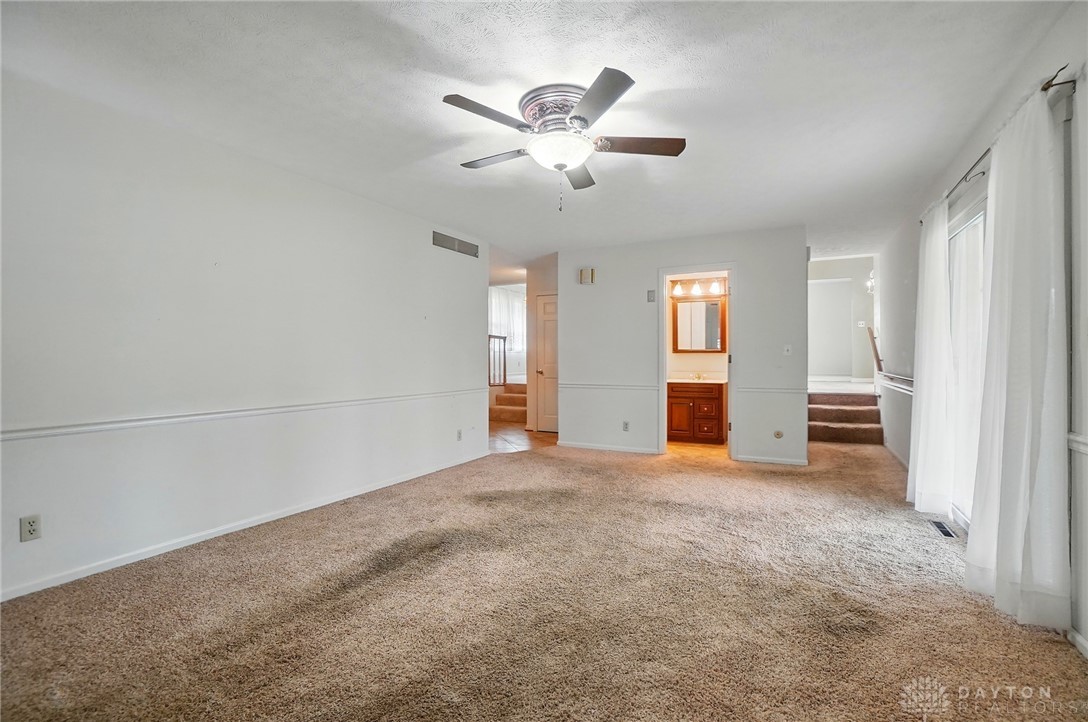 665 Suncrest Drive, Springfield, Ohio image 28