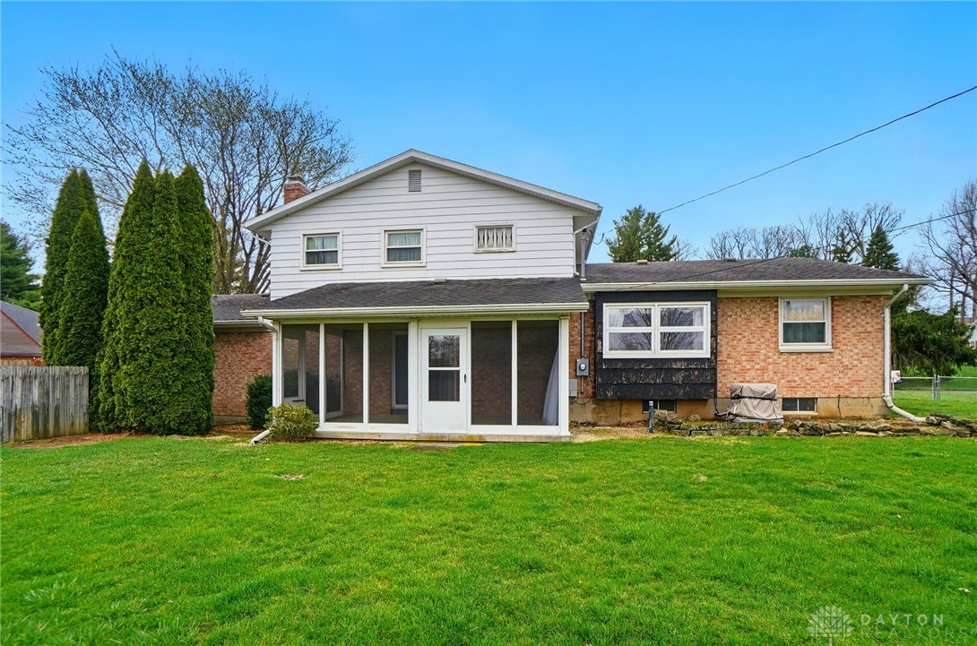 665 Suncrest Drive, Springfield, Ohio image 50