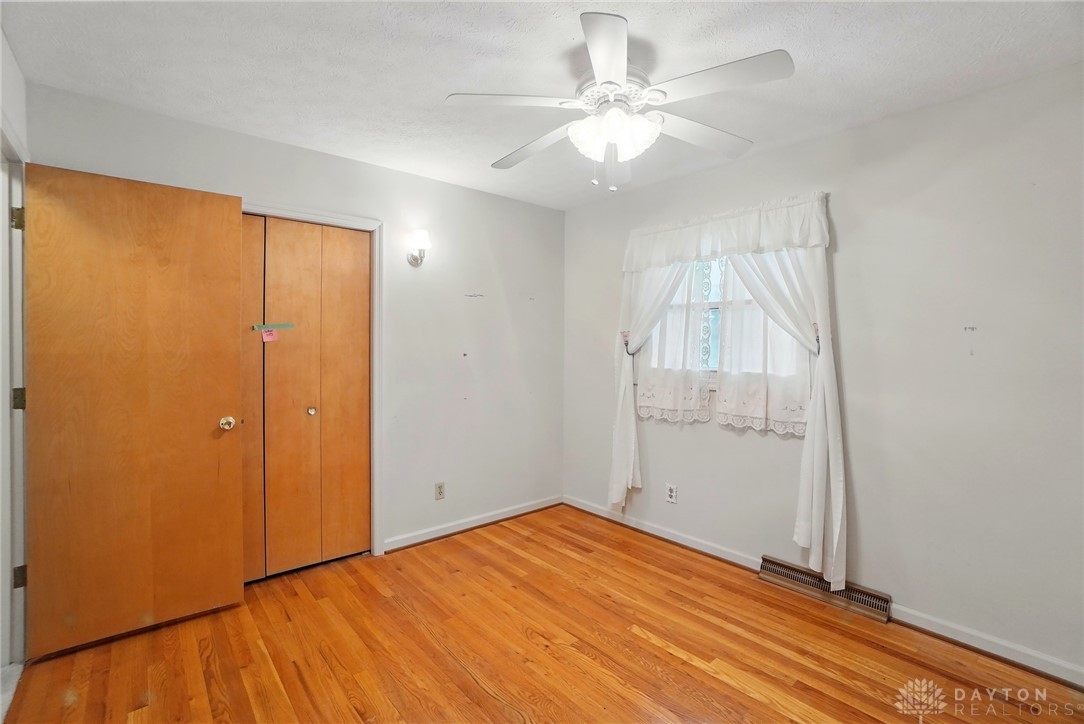 665 Suncrest Drive, Springfield, Ohio image 40
