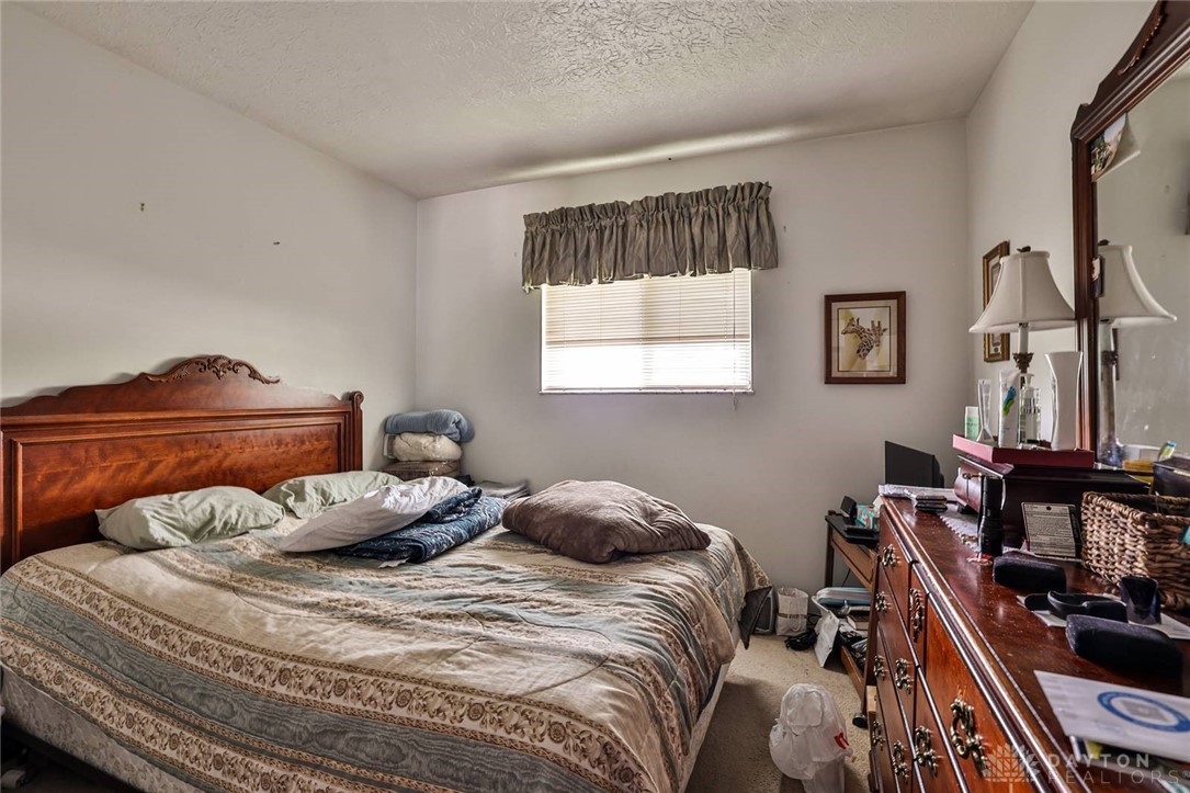 6817 Banbury Drive, Franklin, Ohio image 15