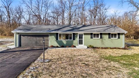 Photo of 6745 Catskill Drive, Franklin, OH 45005 (MLS # 950132)