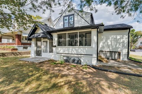 Photo of 3125 Wellington Drive, Dayton, OH 45410 (MLS # 951226)