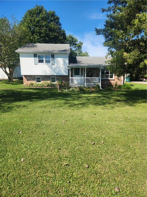 Photo of 5799 Shaker Road, Franklin Twp, OH 45005 (MLS # 968993)