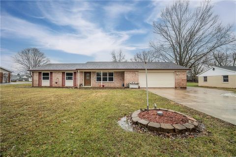 Photo of 5485 Knollwood Drive, Lewisburg, OH 45338 (MLS # 953479)