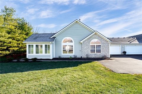 Photo of 5077 Crescent Ridge Drive, Clayton, OH 45315 (MLS # 947789)