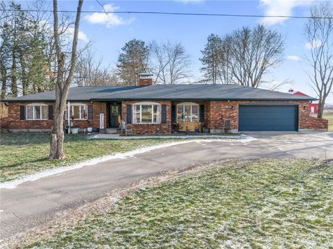 Photo of 930 N Bickett Road, Xenia, OH 45385 (MLS # 949884)