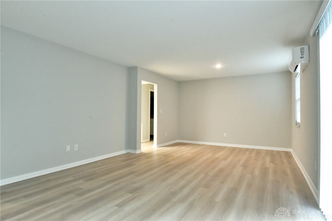 Centerville, Ohio 45459, United States, 2 Bedrooms Bedrooms, ,1 BathroomBathrooms,Residential,Active,34567