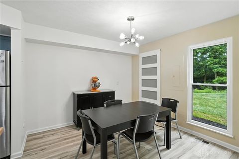Tiny photo for 523 Greene Tree Place, Fairborn, OH 45324 (MLS # 945297)