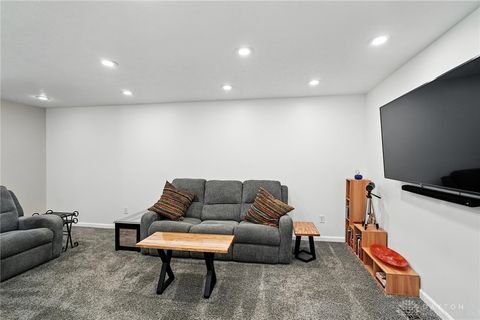Tiny photo for 523 Greene Tree Place, Fairborn, OH 45324 (MLS # 945297)