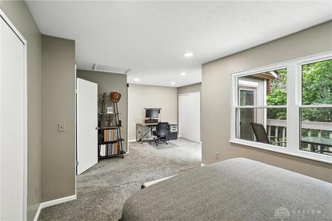 Tiny photo for 523 Greene Tree Place, Fairborn, OH 45324 (MLS # 945297)