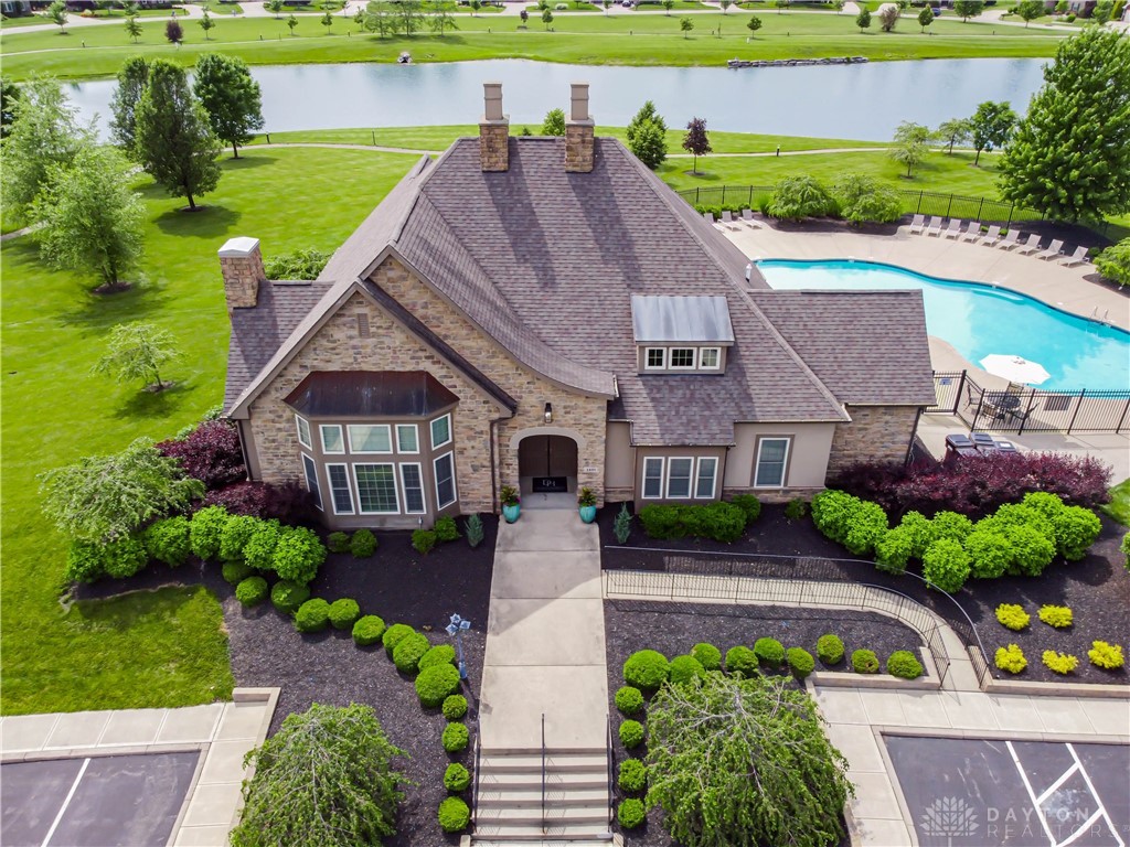 1232 Normandy Rue, Springboro, Ohio image 3