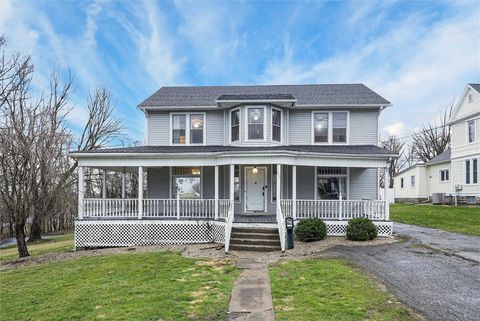 Photo of 648 N High Street, Hillsboro, OH 45133 (MLS # 956659)