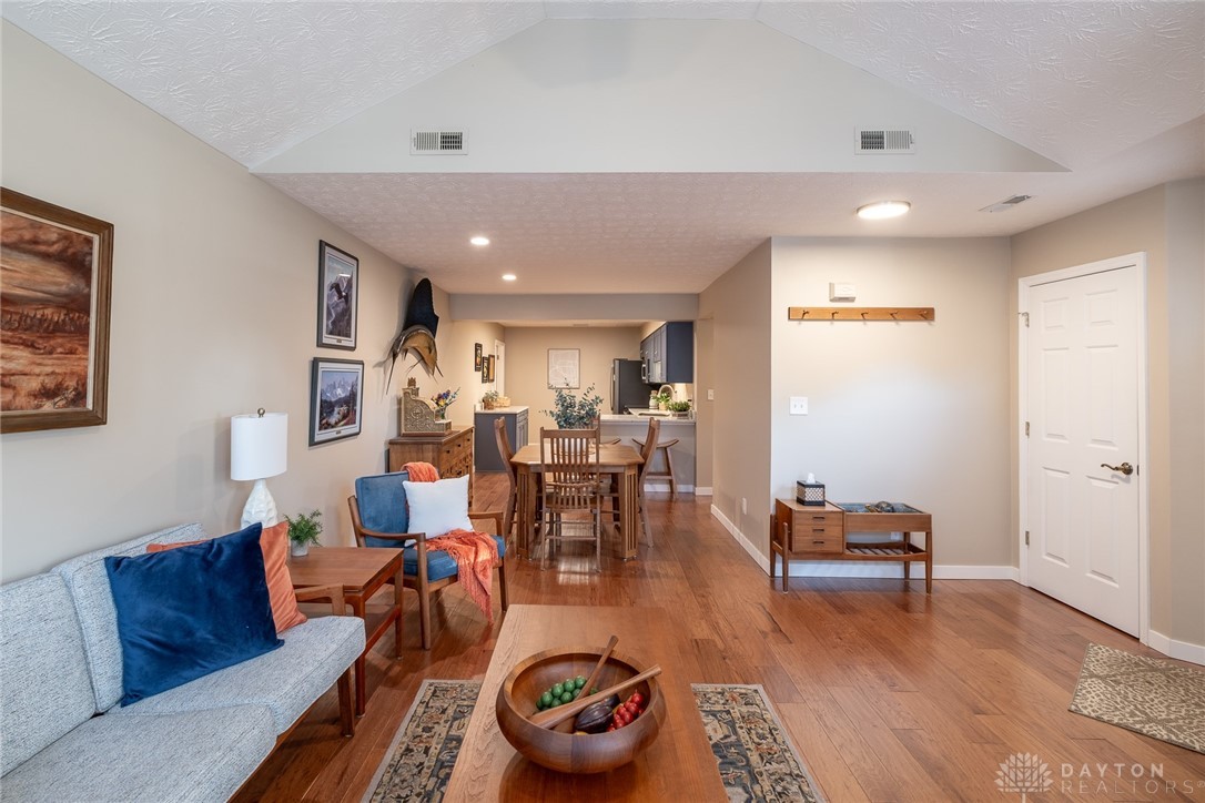 Dayton, Ohio 45458, United States, 2 Bedrooms Bedrooms, ,2 BathroomsBathrooms,Residential,Active,213697