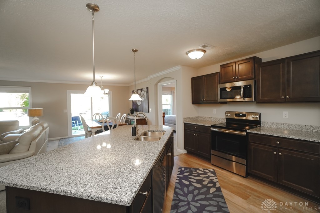 296 Old Pond Road, Springboro, Ohio image 20