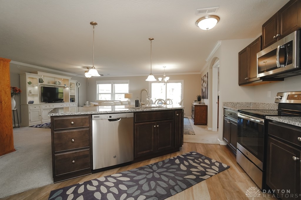 296 Old Pond Road, Springboro, Ohio image 21