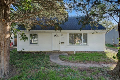 4 beds bed, 1.5 baths bath property at 432 Alexander Drive, Dayton, OH 45403