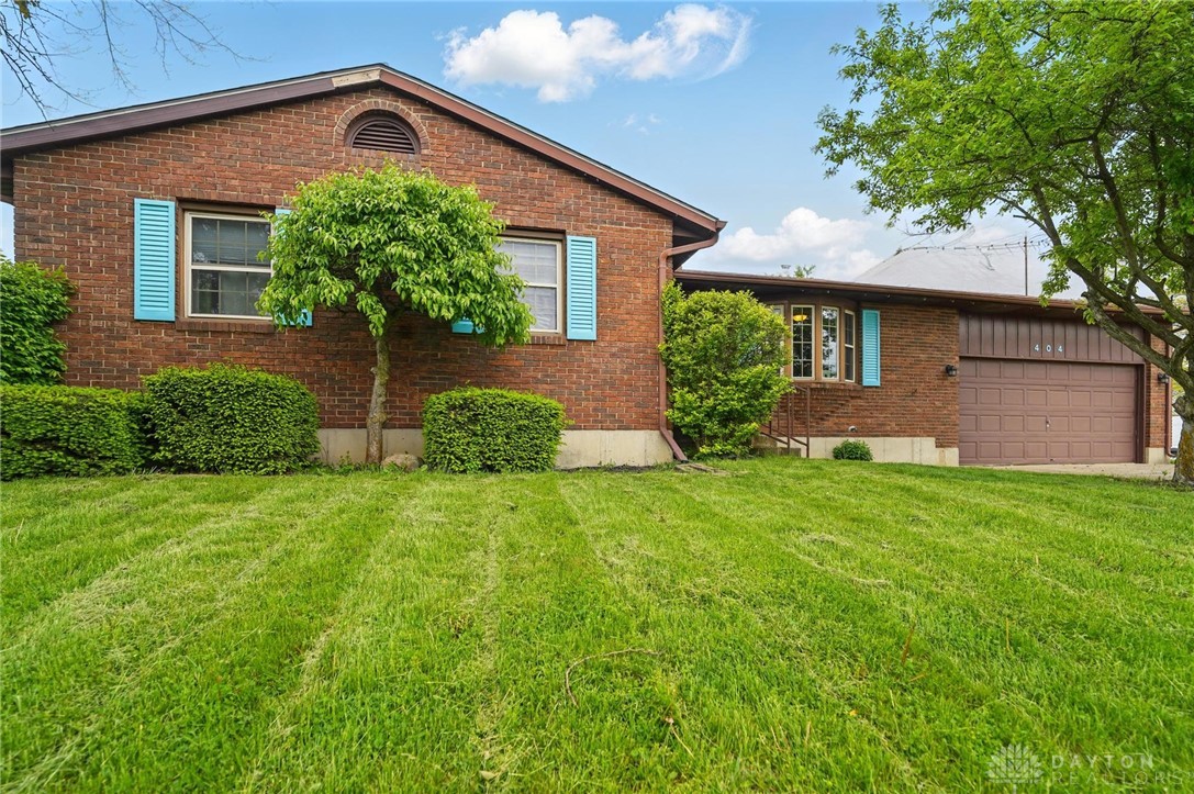 404 Buckeye Drive, Eaton, Ohio image 2