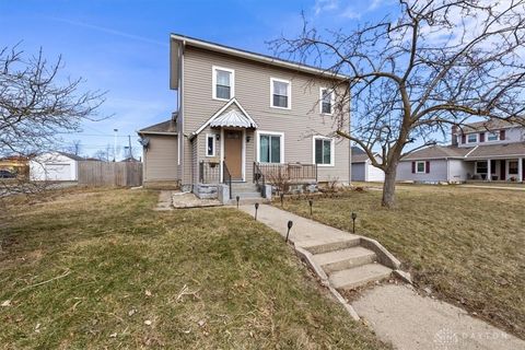 Photo of 319 E Fayette Street, Celina, OH 45822 (MLS # 950929)