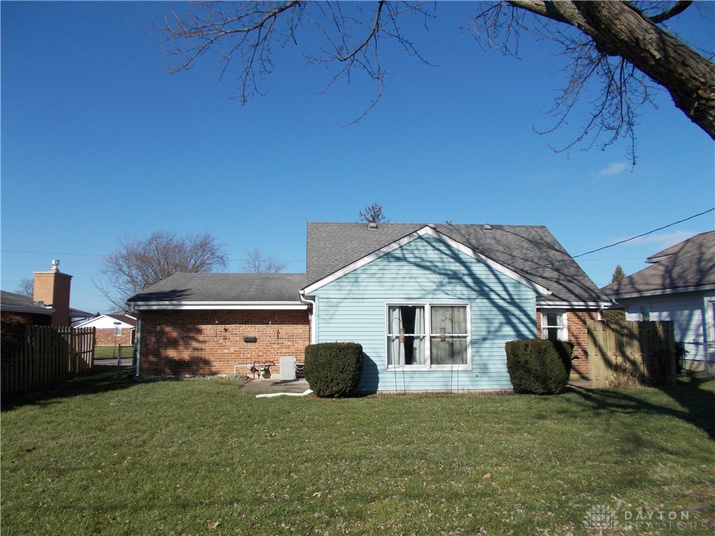 1605 Margene Drive, Piqua, Ohio image 2