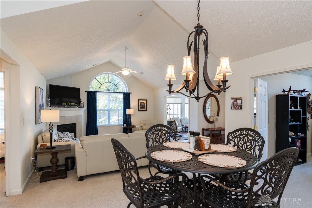 4076 Whitegate Drive, Beavercreek, Ohio image 18