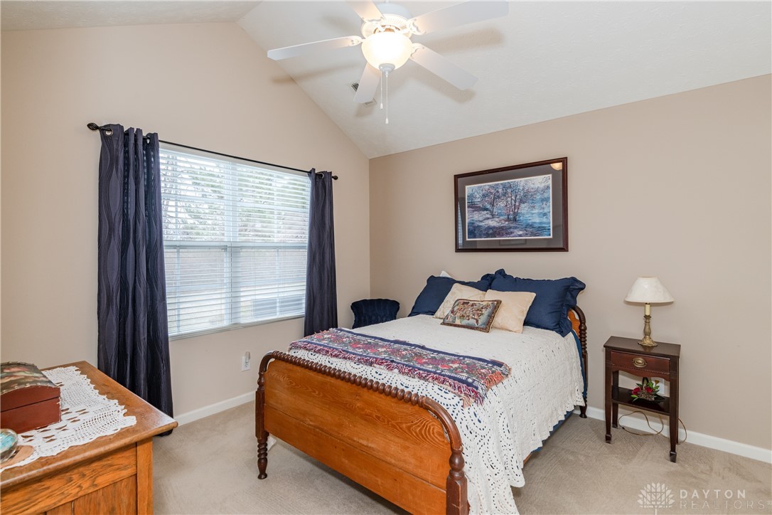 4076 Whitegate Drive, Beavercreek, Ohio image 20
