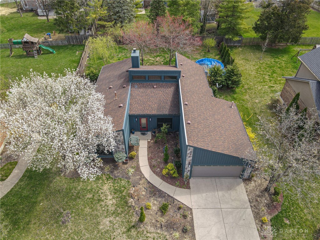 6240 Karlsridge Drive, West Carrollton, Ohio image 3