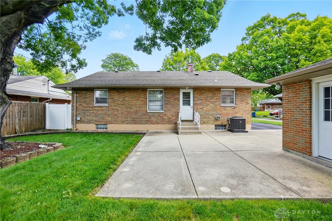 1453 Allanwood Lane, Dayton, Ohio image 29