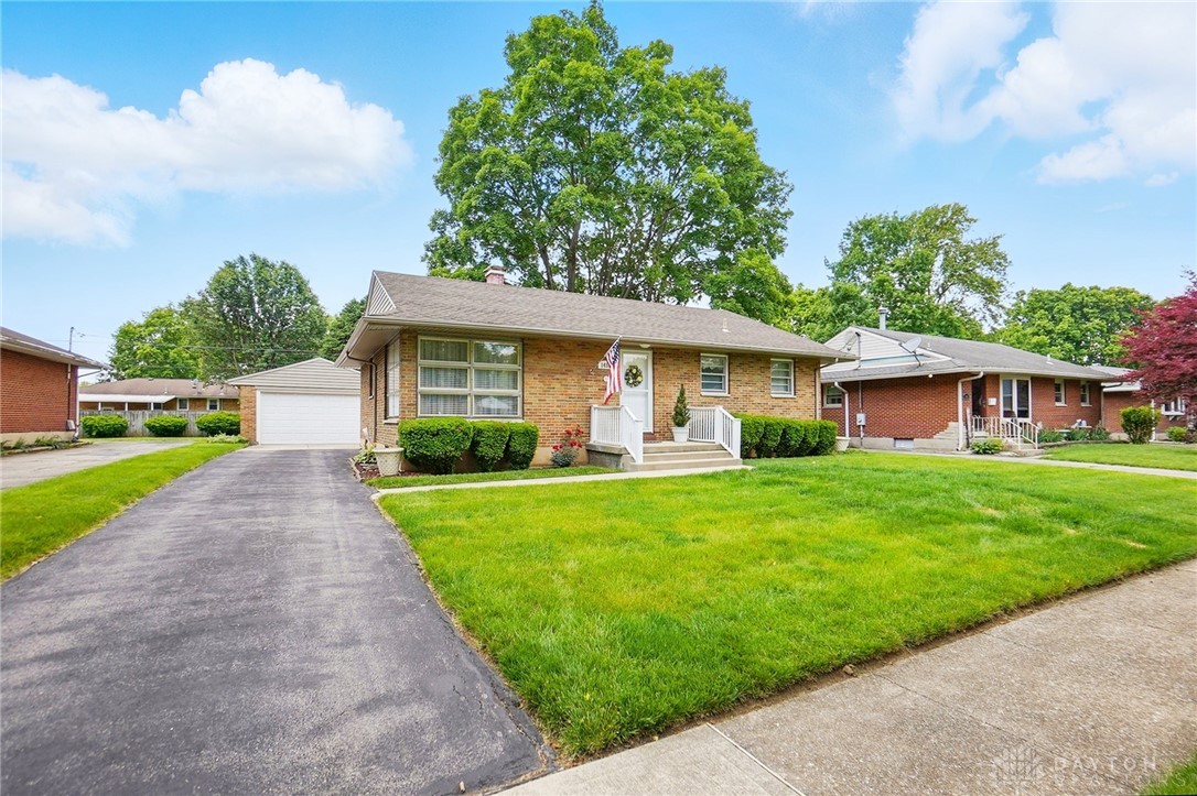 1453 Allanwood Lane, Dayton, Ohio image 2