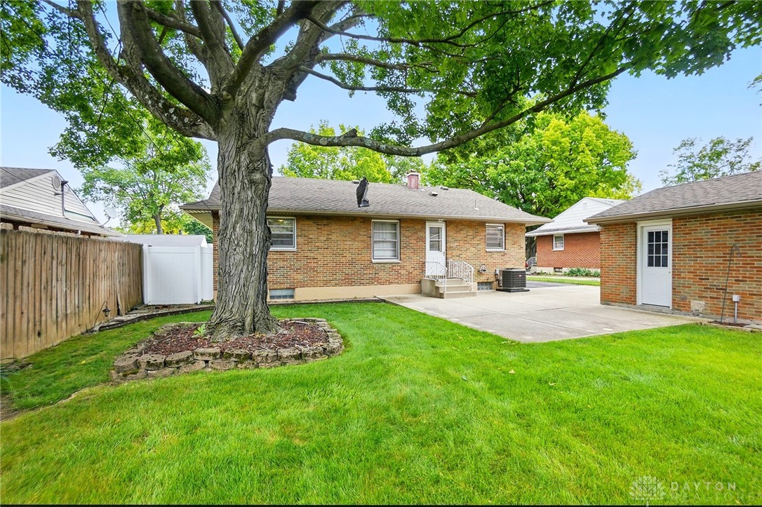 1453 Allanwood Lane, Dayton, Ohio image 28