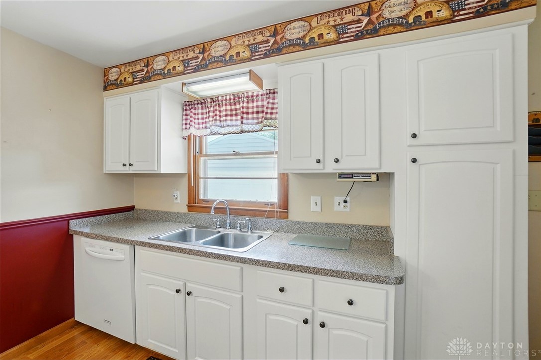 1453 Allanwood Lane, Dayton, Ohio image 10